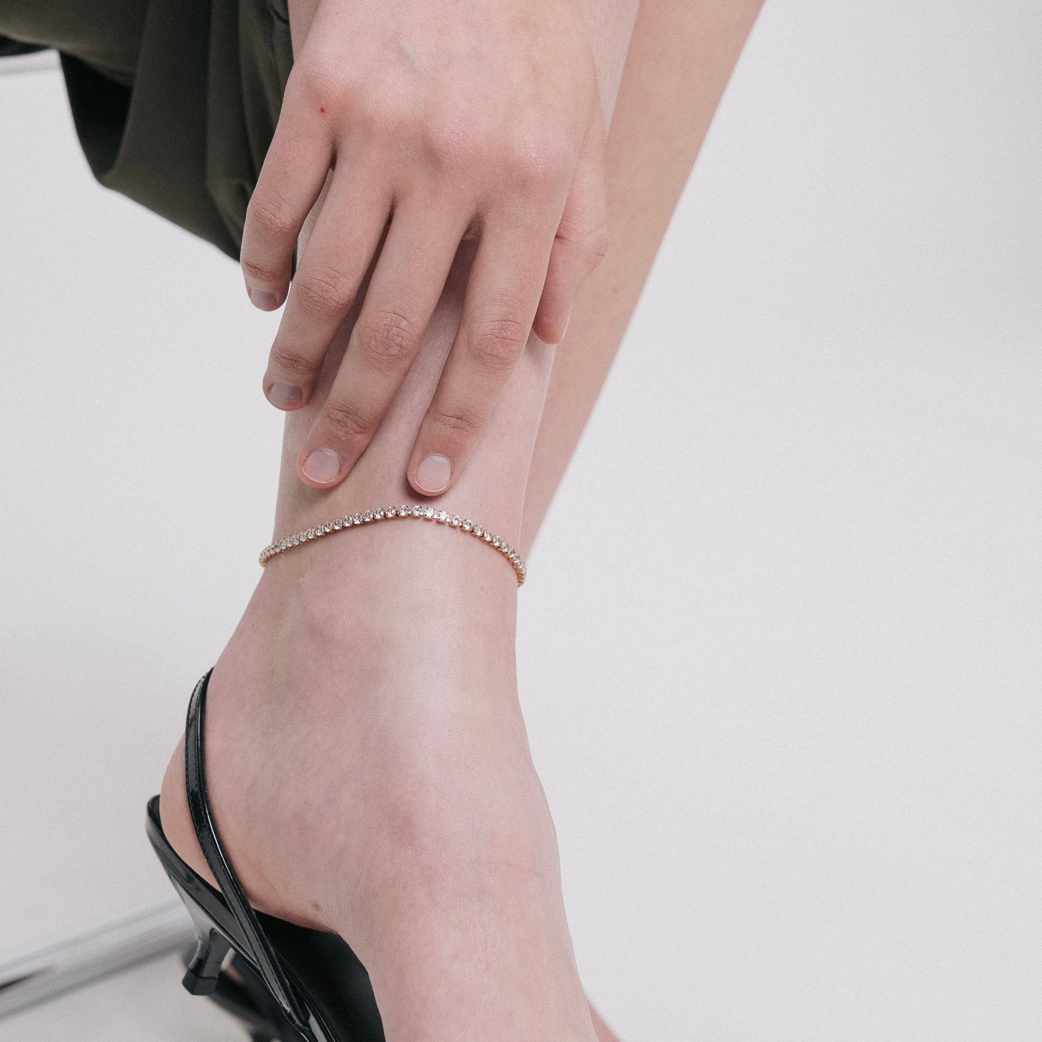 Sahare Anklet — Styled on Model | Pellington UAE