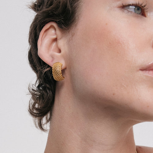 Load image 1 in gallery view. Dana