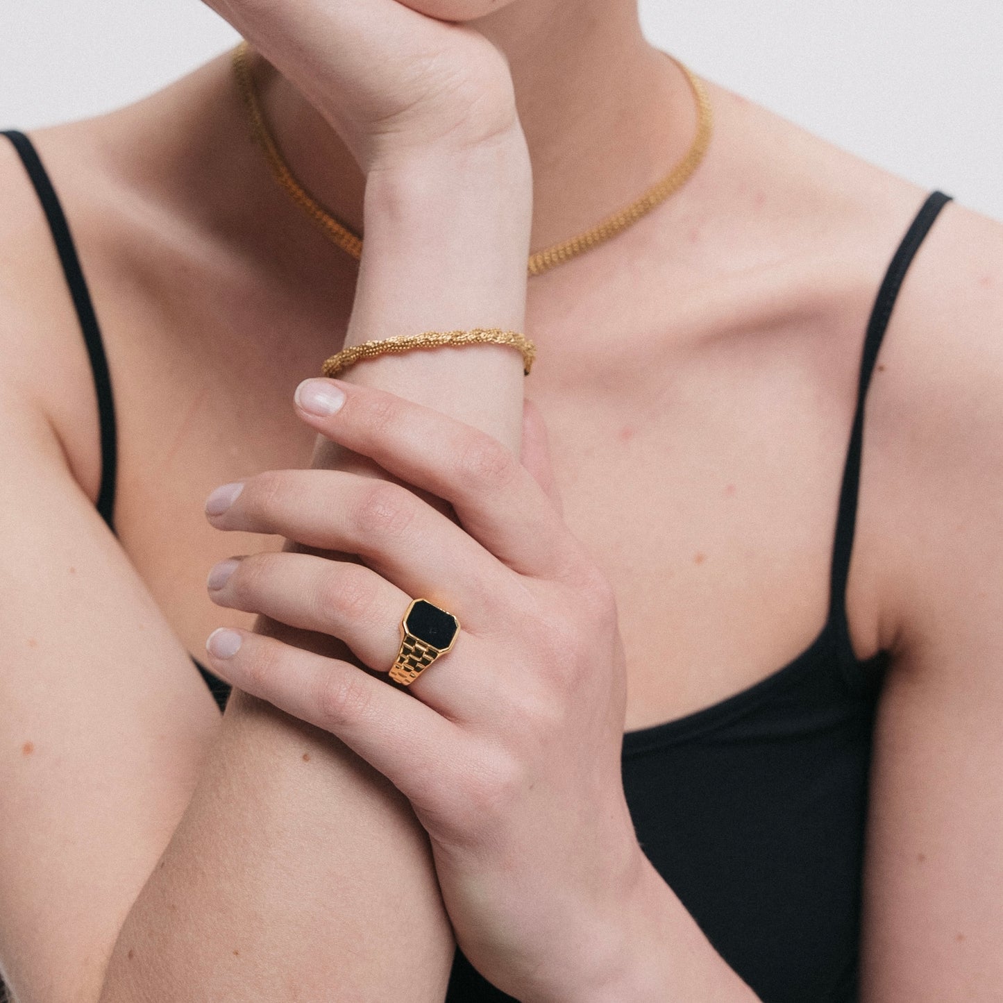 Ahlam Ring — Close-Up Detail | Pellington