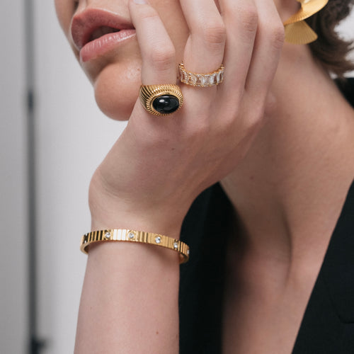 Load image 1 in gallery view. Anaqah