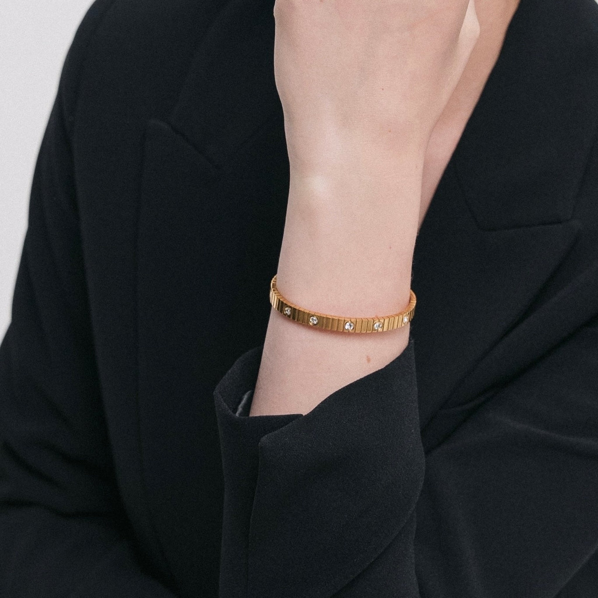 Anaqah Bracelet — Worn on Wrist | Pellington