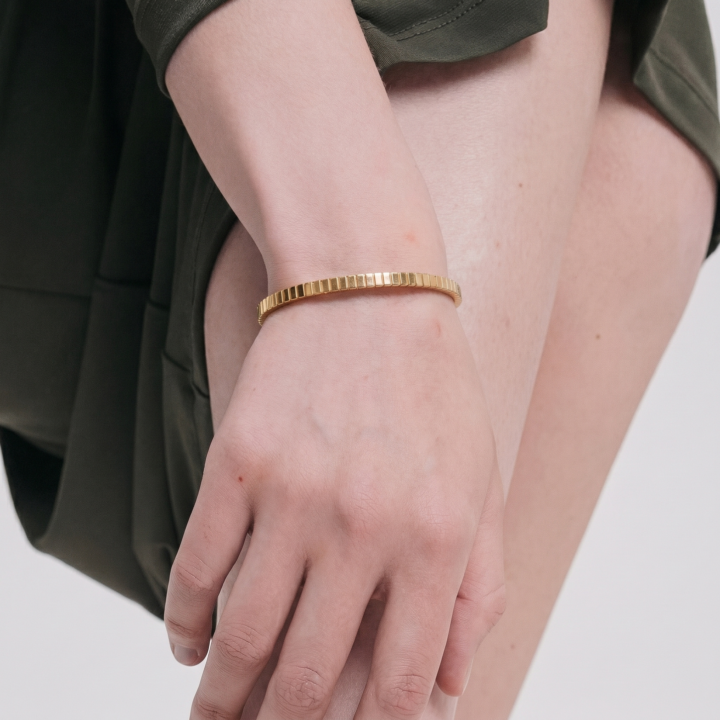 Kanz Bracelet — Styled on Model | Pellington