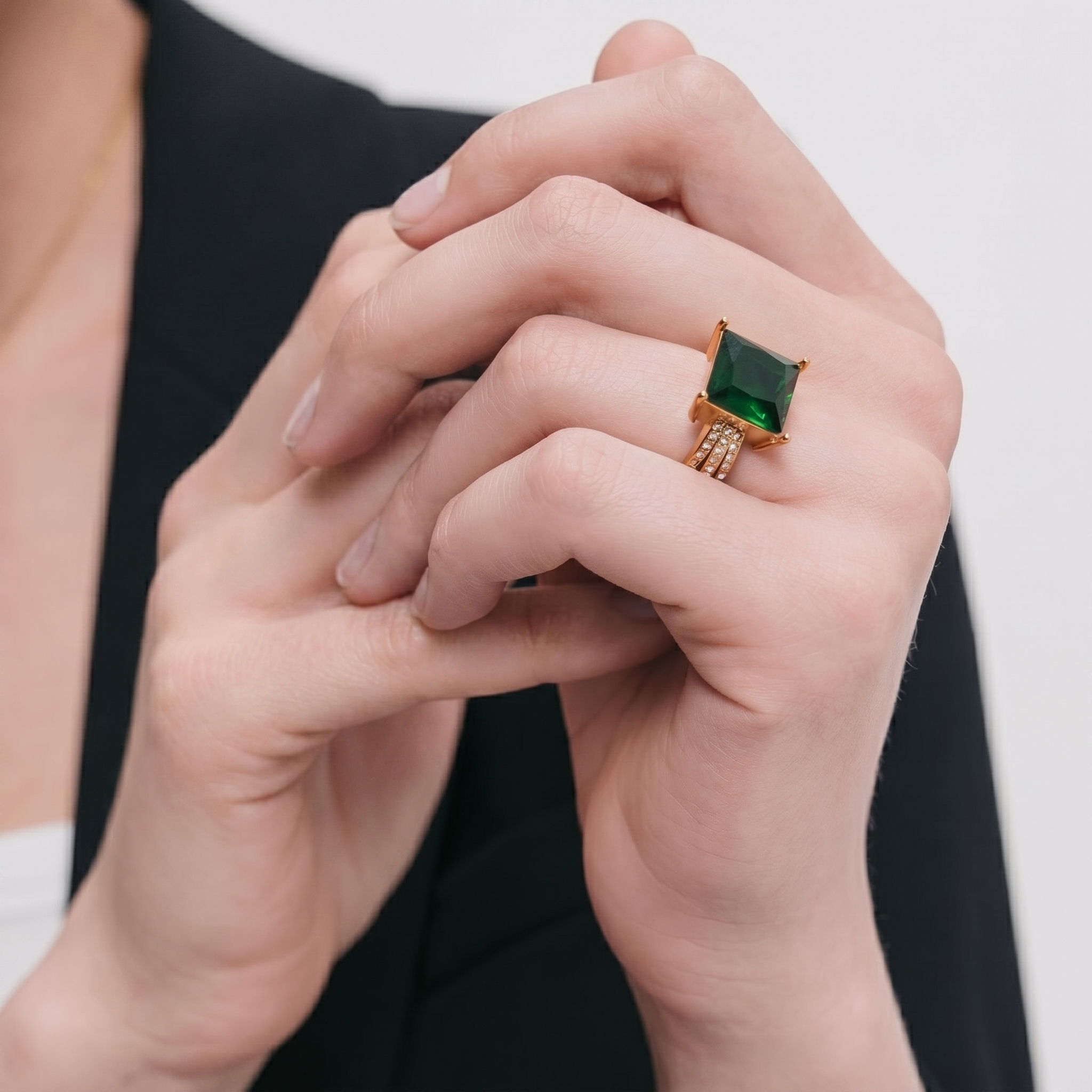 Jadhbah Emerald ring on model