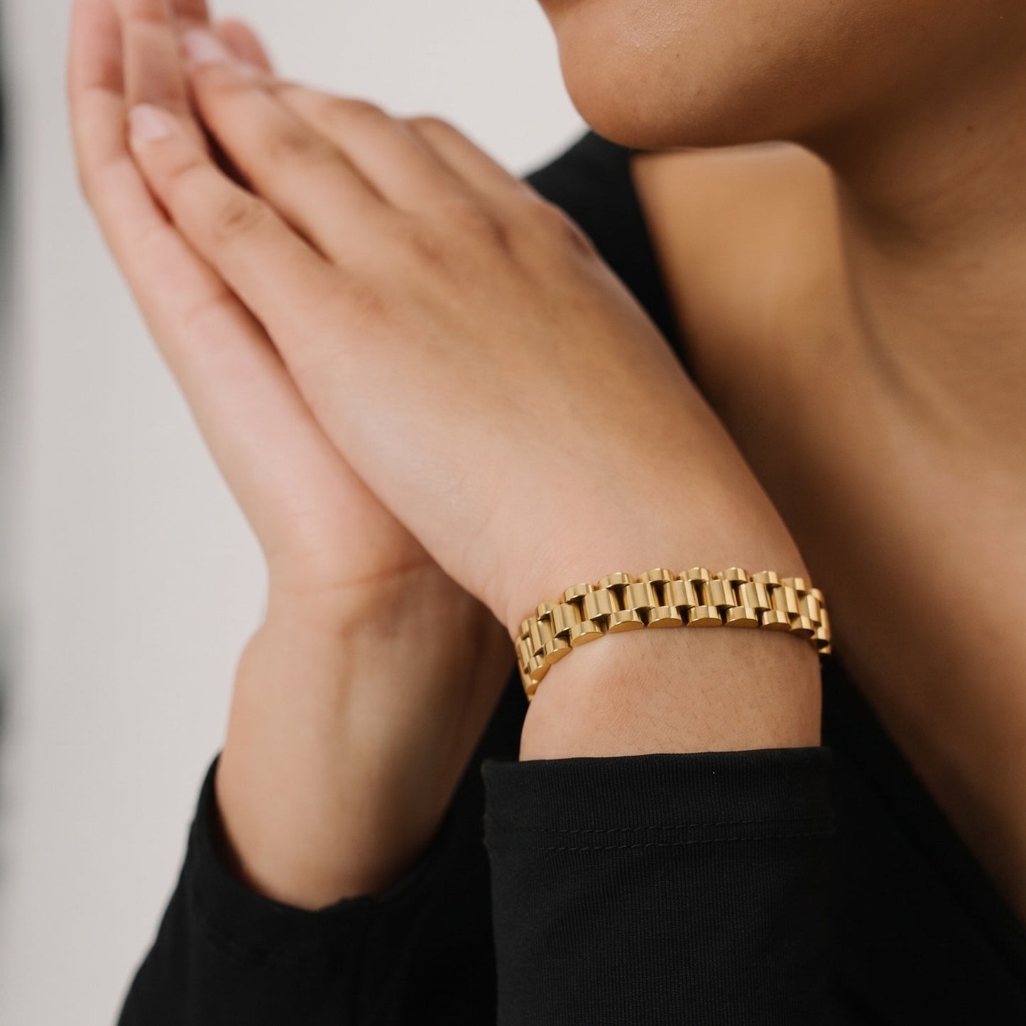 Jumanah Bracelet — Worn on Wrist | Pellington
