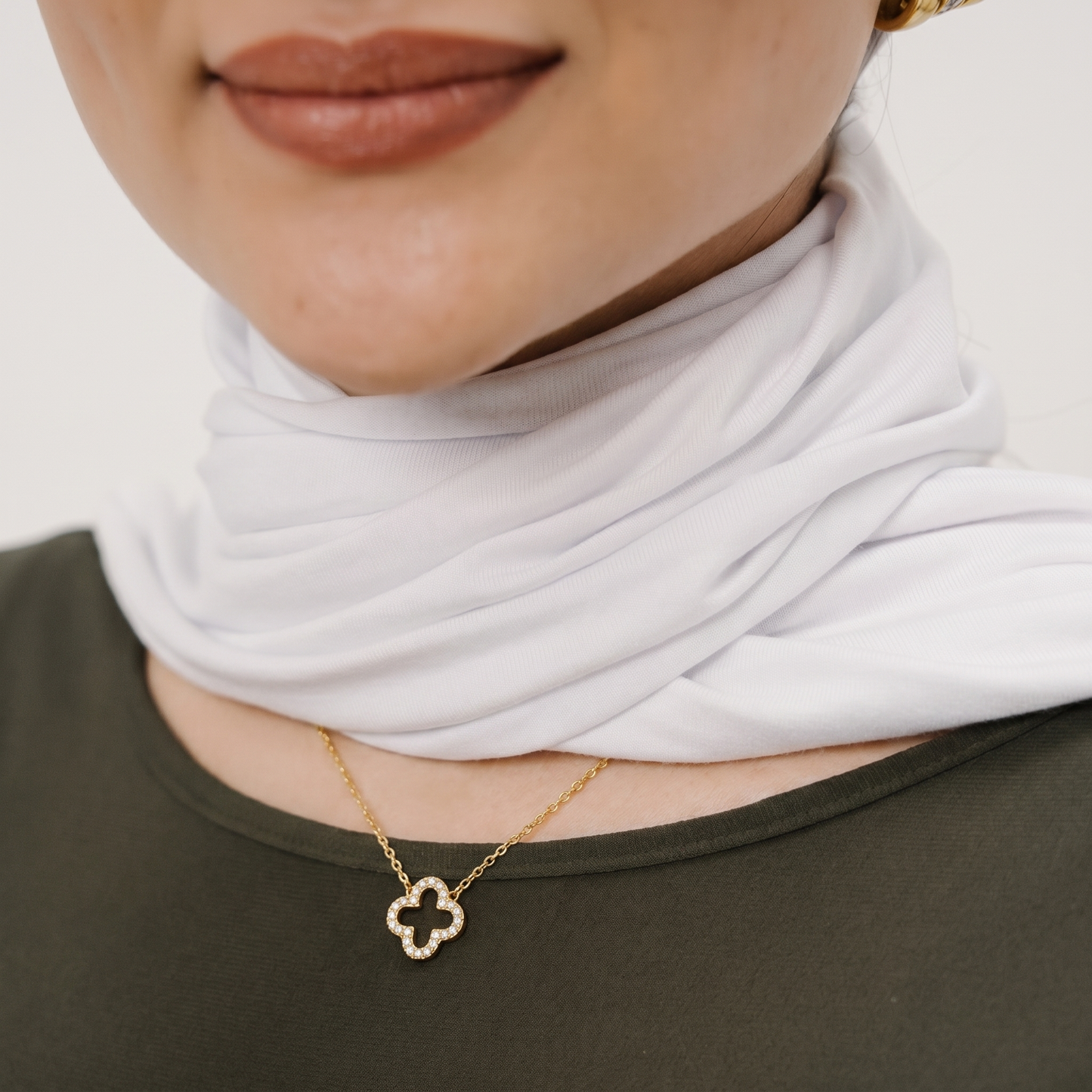 Nafla Clover Pendant Necklace — Worn on Model | Pellington