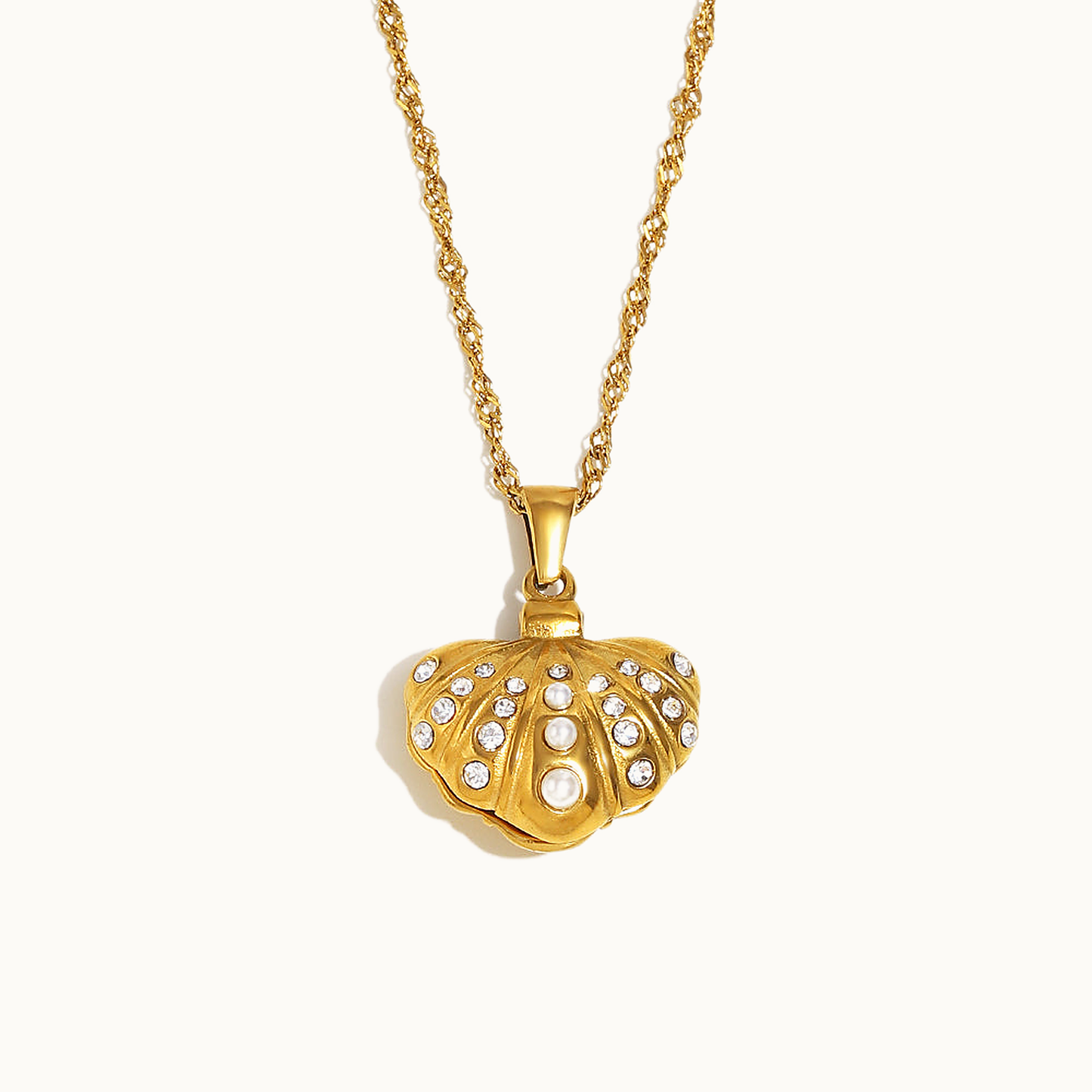 Pearlora Seashell Pendant Necklace — 18k Gold Plated | Pellington