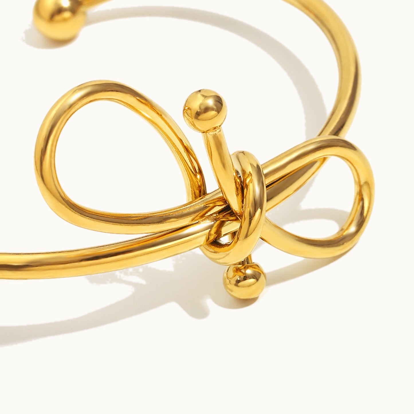 Uqda Bracelet — Bow Knot Detail | Pellington