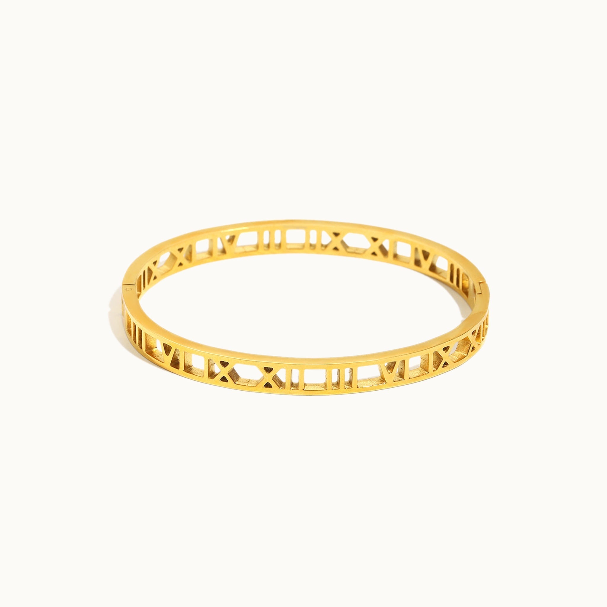 Yasmine Bracelet — Roman Numeral Bangle | Pellington